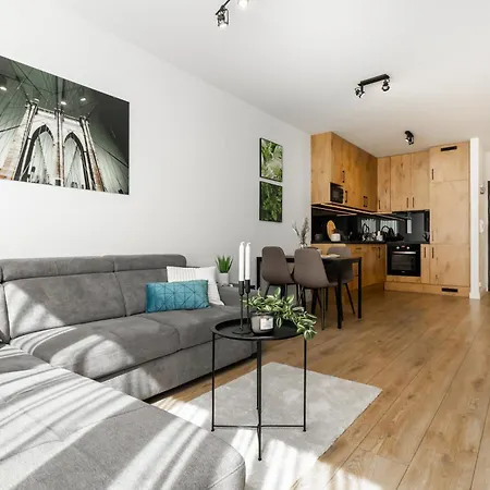 Apartament Near Sky Tower Free Parking For 2 Cars