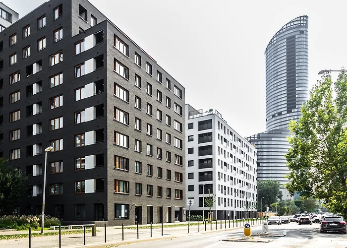 Near Sky Tower Free Parking For 2 Cars * 브로츠와프