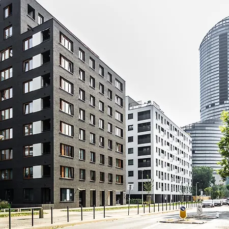 Near Sky Tower Free Parking For 2 Cars * Wroclaw