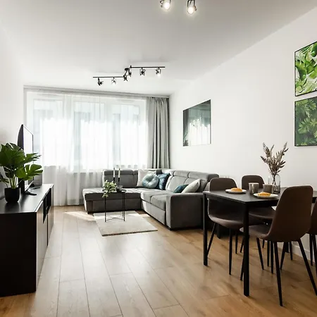 Appartement Near Sky Tower Free Parking For 2 Cars Wrocław