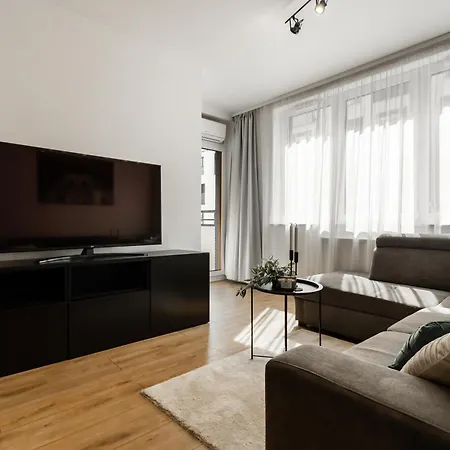 Near Sky Tower Free Parking For 2 Cars Wroclaw